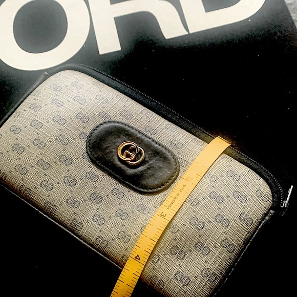 Gucci Vintage Small Clutch Authentic - Picture 10 of 11